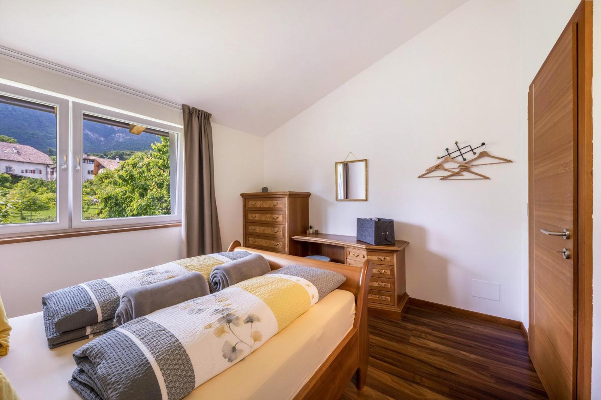 Angerblick Apartment Appiano Sulla Strada Del Vino Kültér fotó